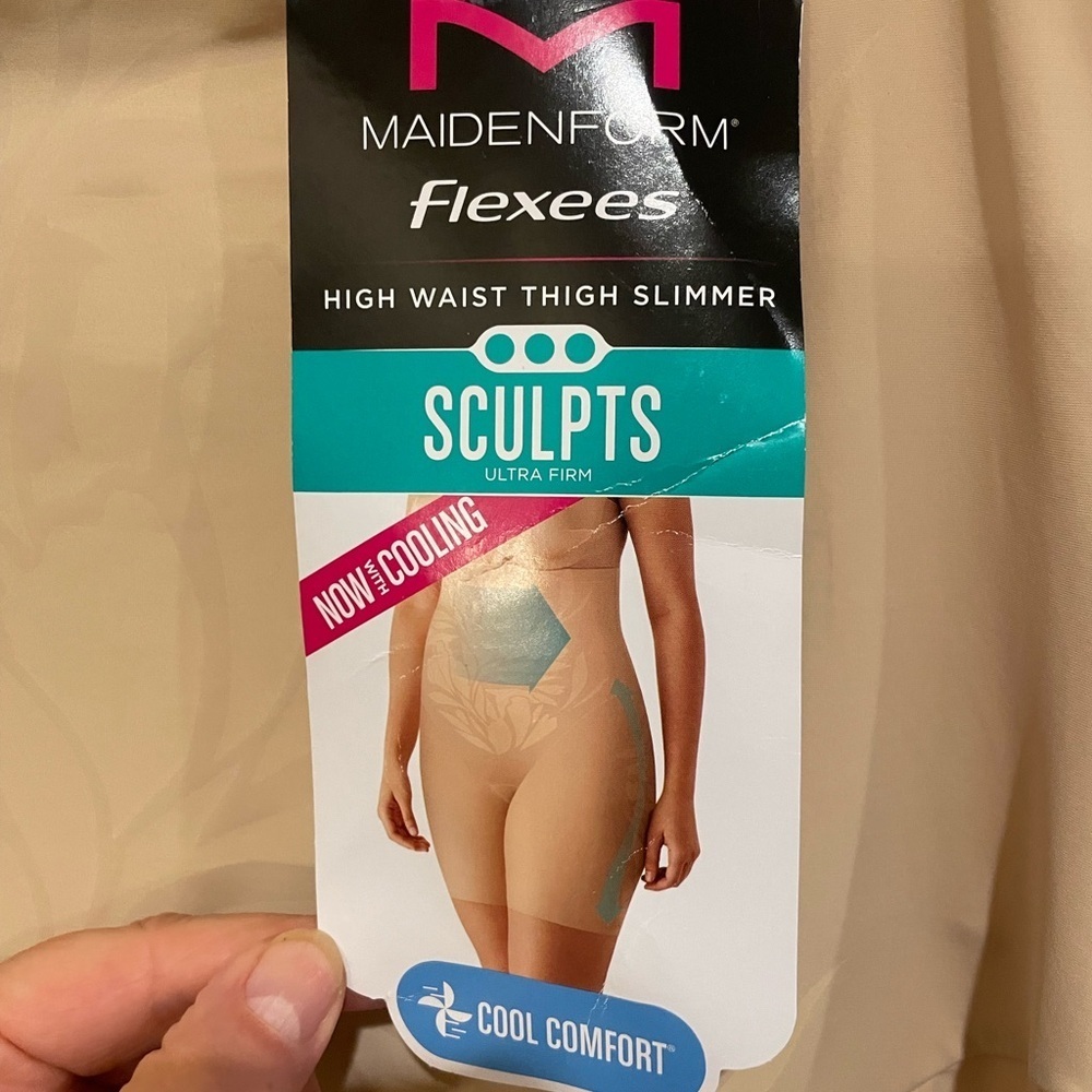 Maidenform NWT Beige Shapewear Shorts - Picture 5 of 6